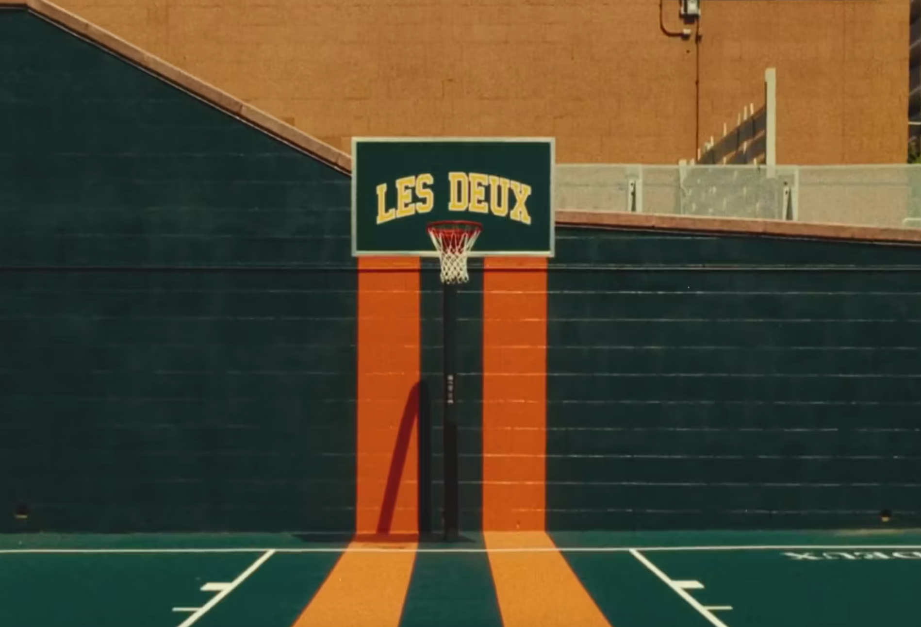 Les Deux